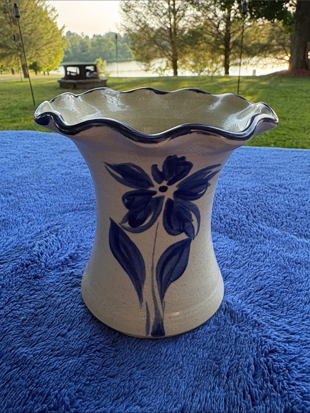 Williamsburg Pottery Salt Glaze Vase Ruffled Top Edge Colbalt Blue Flower